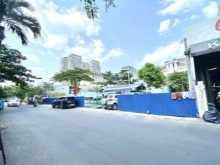 Bán nhà mt đường 66 thảo điền thủ đức, dt 30x40m cn 1.182m2 giá 240 tỷ