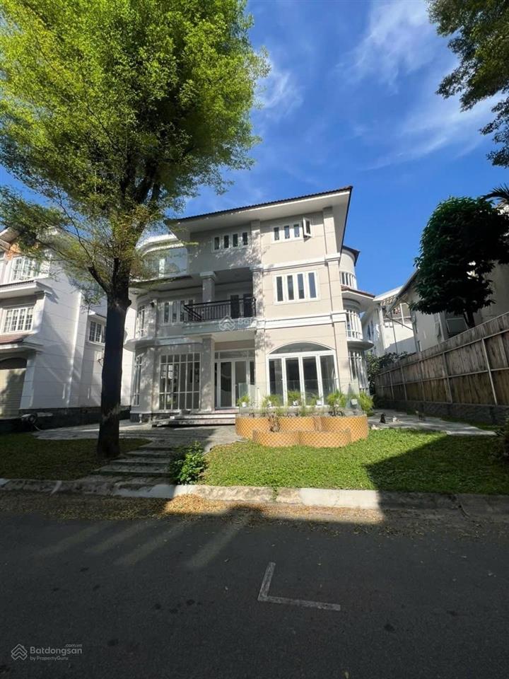 Bán nhà mt đường 45 khu lan anh village thủ thiêm tp.thủ đức, dt 20x20m kc 3 tầng giá 200 tỷ