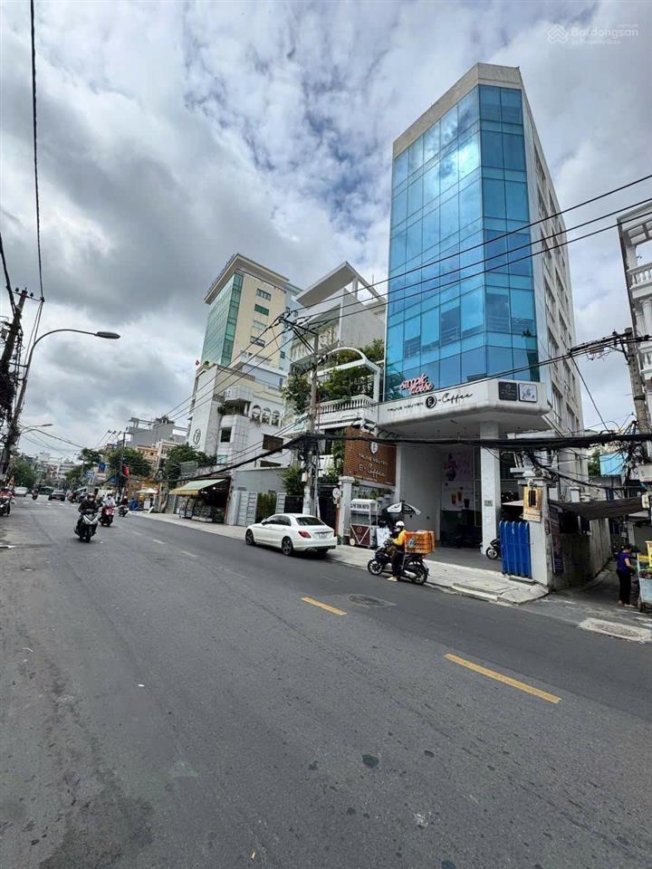 Mặt tiền phố ẩm thực phan xích long  ngang 4.8m siêu hiếm! 4 tầng st. giá bán 18,5 tỷ 0903 883 ***