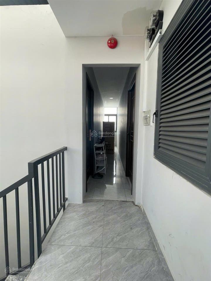 Bán tòa 31 chdv cạnh đh hutech & đh ngoại thương. dt 8x20m, h 6t, tm, hđt 165tr/th. giá 35 tỷ