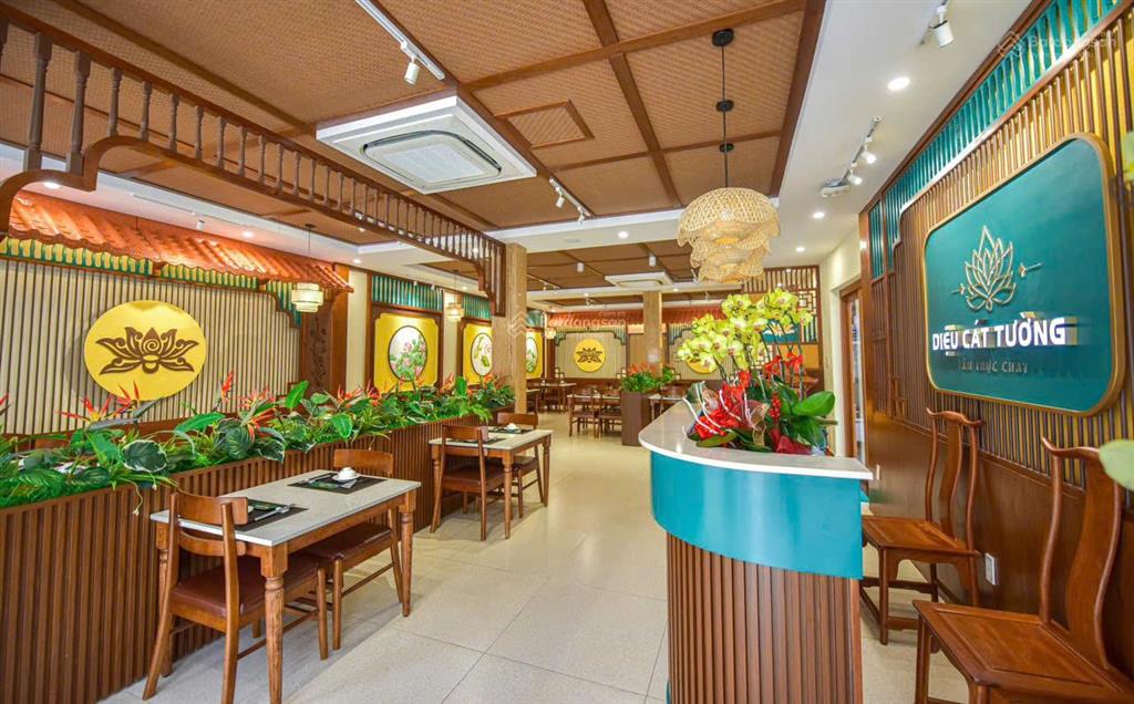 Bán nhà 2 mặt tiền 46 huỳnh lan khanh, p2, tân bình. dt 10mx20m, cn 198m2, 4t  giá bán 55 tỷ tl