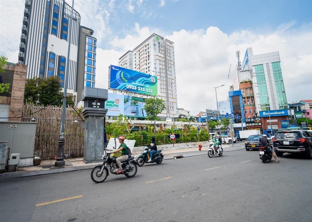 Bán nhà góc 2mt nguyễn văn trỗi  huỳnh văn bánh, 25x55m cn 1060m2, ctxd 3 hầm 14 tầng giá 849 tỷ