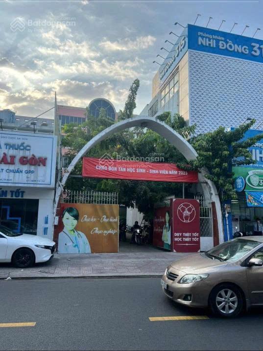 Bán toà mt nơ trang long,p12,q.bình thạnh. dt13x60m,h22m,dtđất1160m2hdt400tr. gia240ty