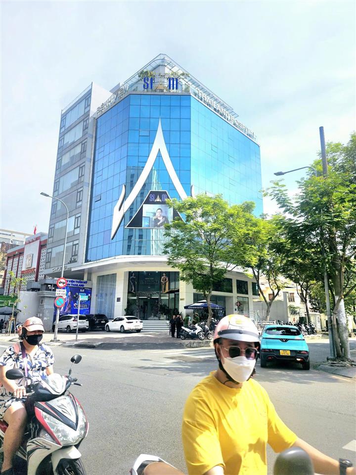 Bán toà building 2mt nguyễn trãi.q1  dt 14x25m  2 hầm + 10 tầng  hđt 10 tỷ/năm  giá 450 tỷ!