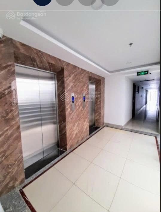Bán tòa nhà chdv  q7  166p  1 hầm 7 tầng  hđt 650tr/th  dt 15x40m  600m2. giá 160 tỷ