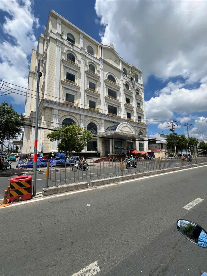 Toà siêu phẩm góc 2mt lê văn quới. bình tân. 40x50m, 2.100m2  1 hầm, 8t. dts 10.725m2 giá 195 tỷ