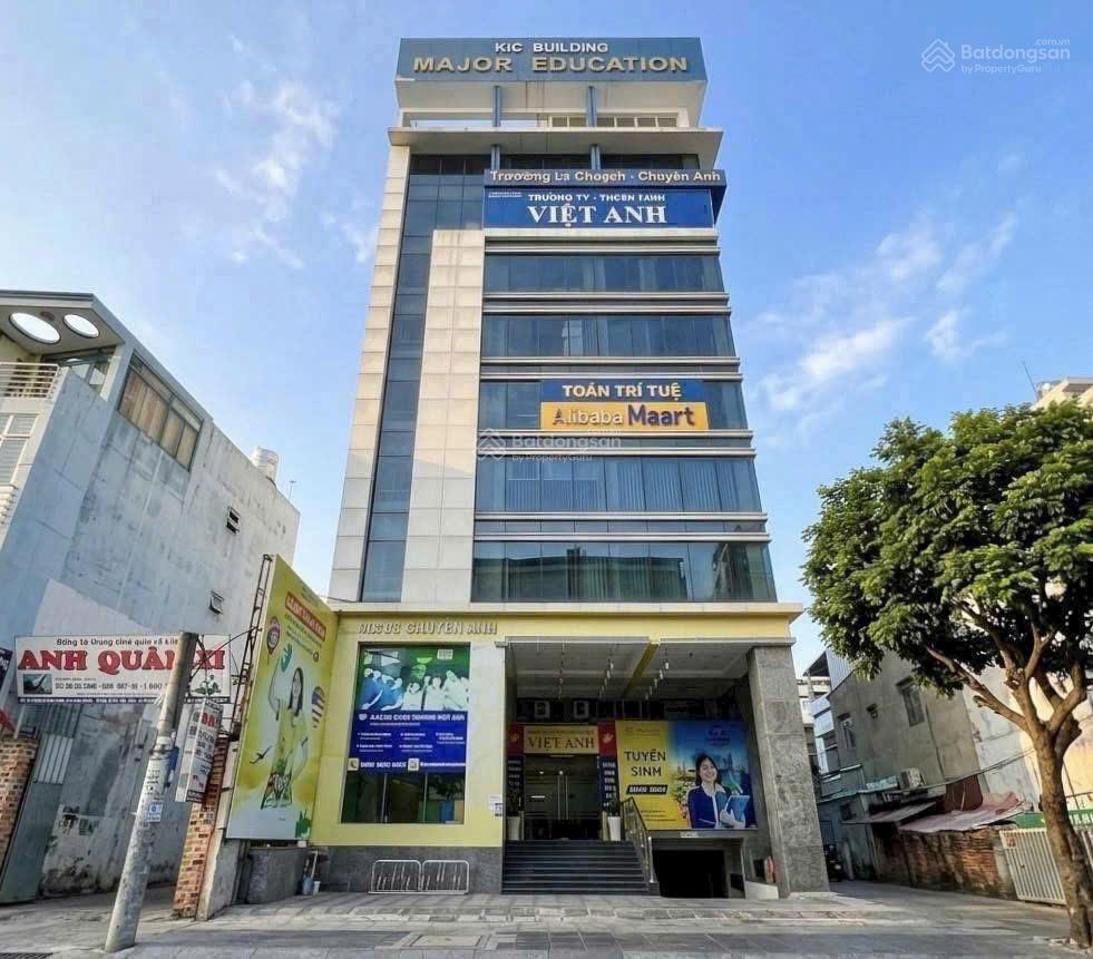 Bán tòa nhà vp  10 tầng. nguyễn trọng tuyển. pn  dt 17x21m²  365m²  hđt 400tr/th  giá 120 tỷ