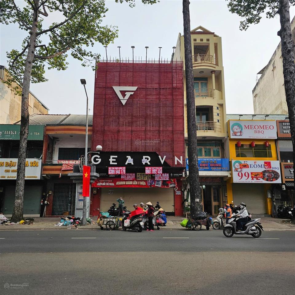 Mt trần hưng đạo q.5. khu vàng bạc 8x21m, 4 lầu, thang máy, hđt. 180 triệu/th  giá 88 tỷ