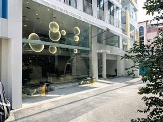 Bán tòa nhà chdv trần hưng đạo, q.1  7 tầng  hđt 200 triệu/tháng 96 tỷ