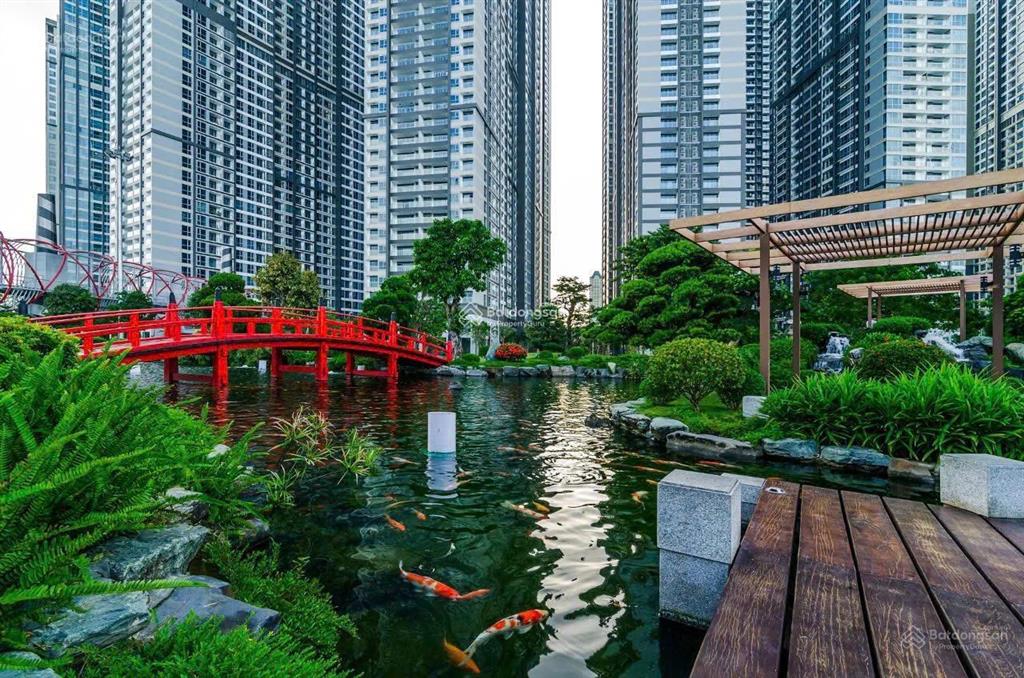 Bán gấp siêu bt vinhomes central park trực diện sông sài gòn. dt 630m2, hầm 4 tầng giá 650 tỷ