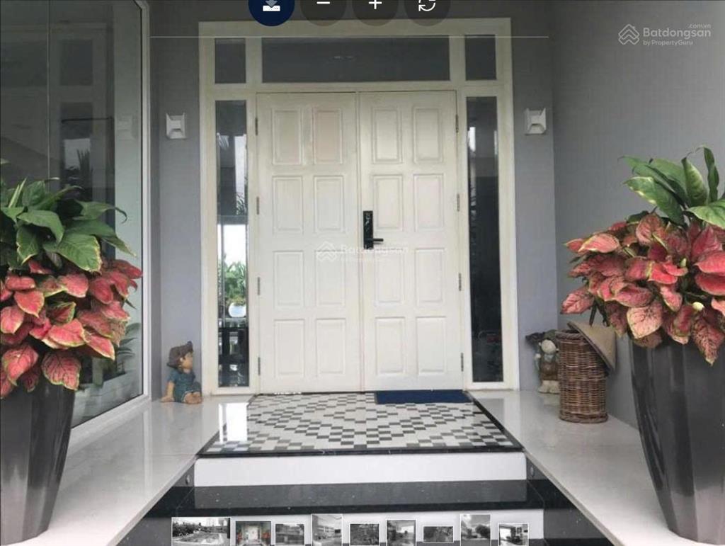 Bán biệt thự vip khu thảo điền, 370m² đất, hầm, 4 tầng, hồ bơi. giá 130 tỷ
