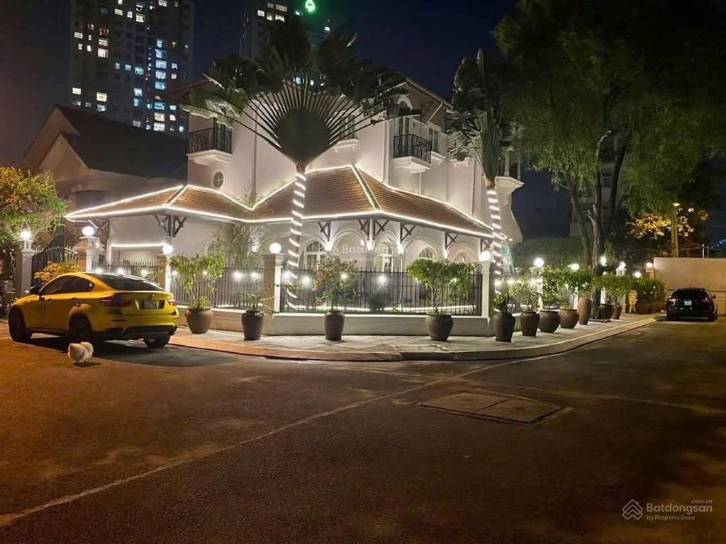 Siêu phẩm villa thảo điền góc 2 mt thảo điền. dt 21x30m, 613m² 3 tầng, hồ bơi  giá 178 tỷ