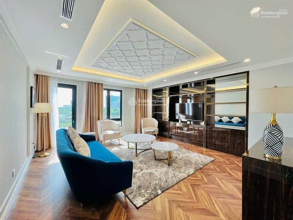 Siêu phẩm biệt thự the victoria vinhomes golden river. dt 225m². hầm + 3 tầng  giá 295 tỷ