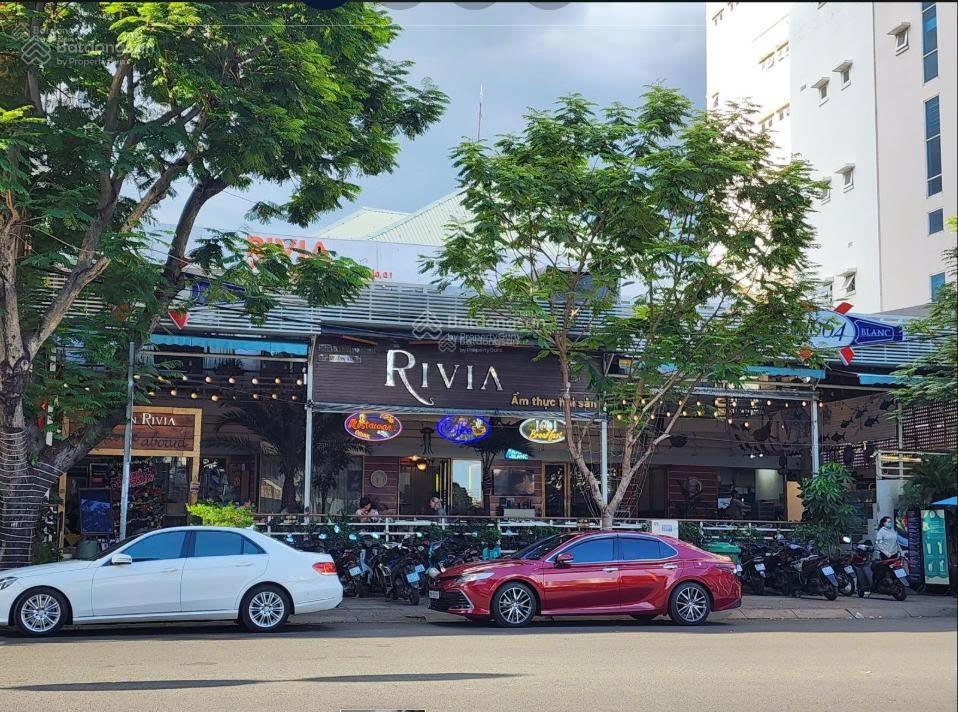 Đất vị trí kim cương quận 1. mặt tiền nguyễn cư trinh, dt 28x30m, 660m²  giá 660 tỷ