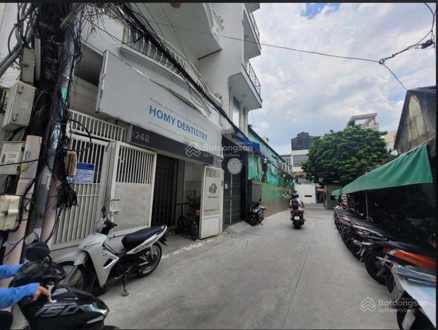 Bán góc 2 mặt tiền trần đình xu, quận 1. dt 12x18m  182m2. hđt 150 triệu/tháng. giá 117 tỷ
