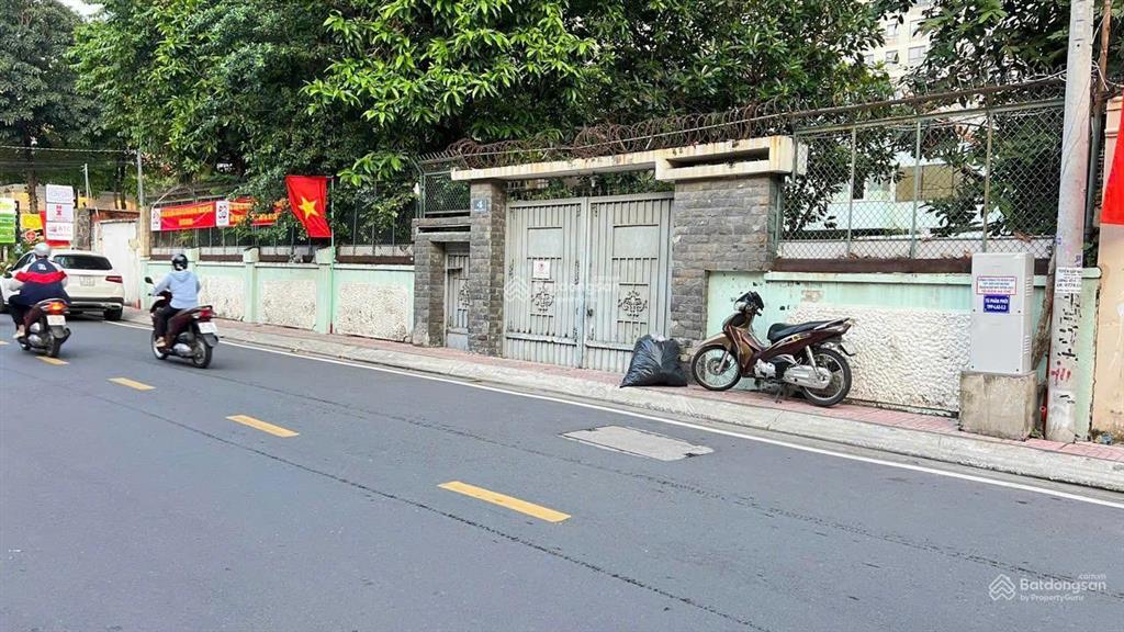 Bán quỹ đất mặt tiền trần ngọc diện, thảo điền .quận 2 dt 26x72m, 1.400m²  giá 550 tỷ