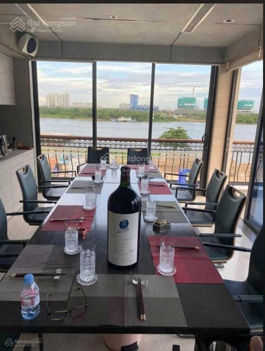 Bán siêu dinh thự victoria ba son quận 1  437.5m², 1 hầm 4 lầu  góc 2 mt view sông  giá 800 tỷ