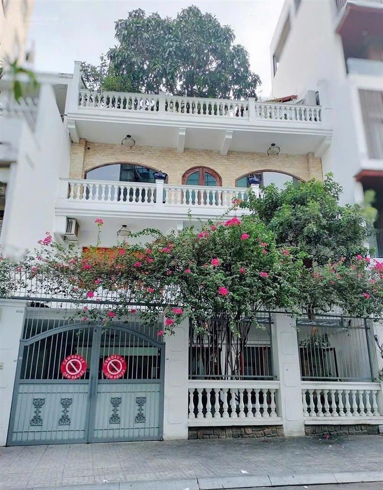 Bán nhà biệt thự mt thạch thị thanh quận 1  10x23m  4 tầng + hồ bơi, sân vườn  giá 124 tỷ
