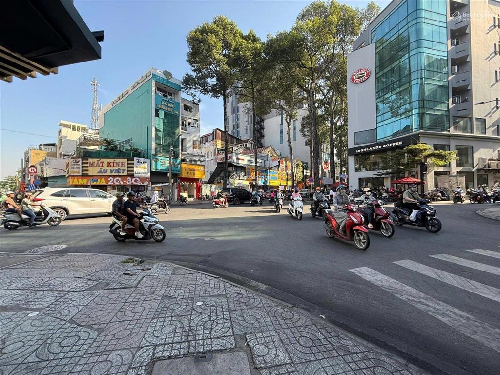 Chuyển nhượng quỹ đất vàng 161 pasteur, quận 3  35x93m = 3.040m2  ctxd 20 tầng  giá 2.490 tỷ!
