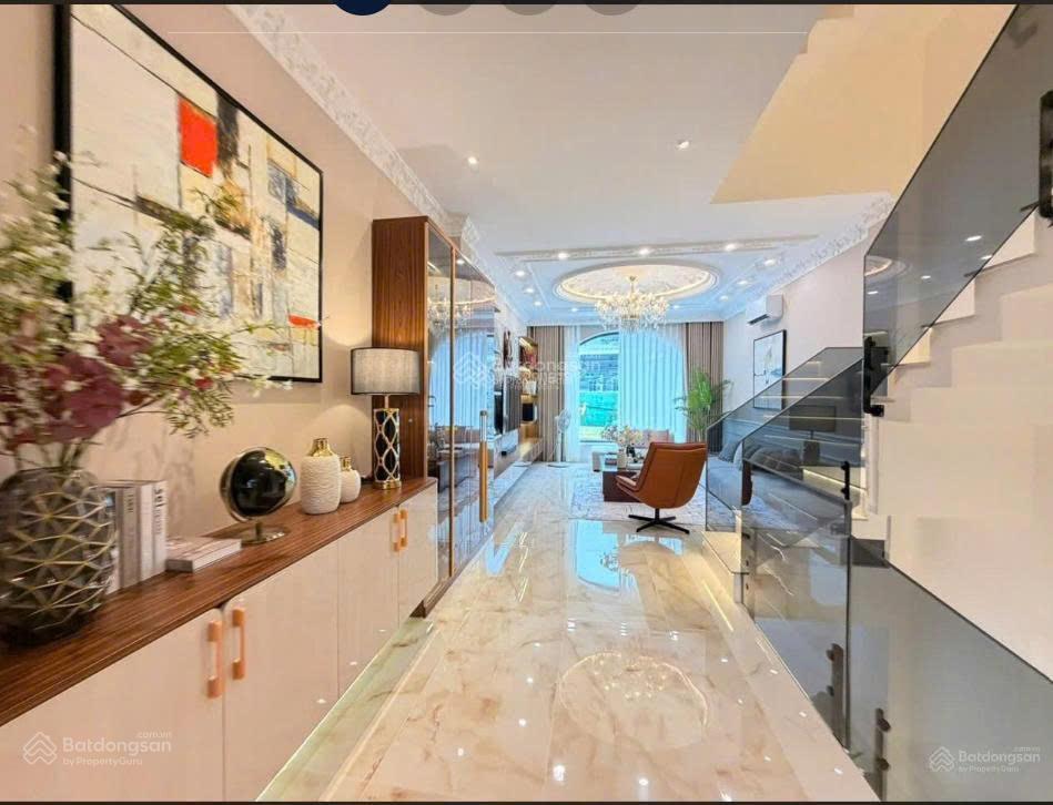 Bán khách sạn mới xây. mt châu văn liêm. q5  dt 16,5x19m, hầm 7 tầng  tn 450 tr/th  giá 360 tỷ
