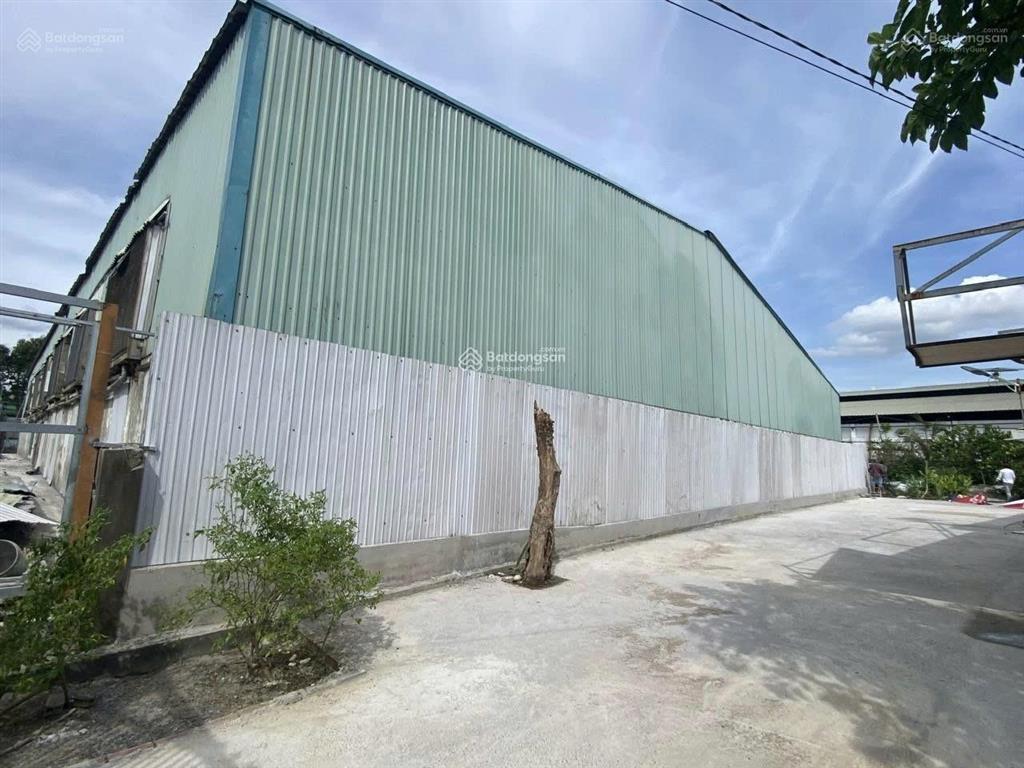 Bán quỹ đất lớn  dt 5.650,7m2  mt đường 12, trường thọ, thủ đức  giá 210 tỷ