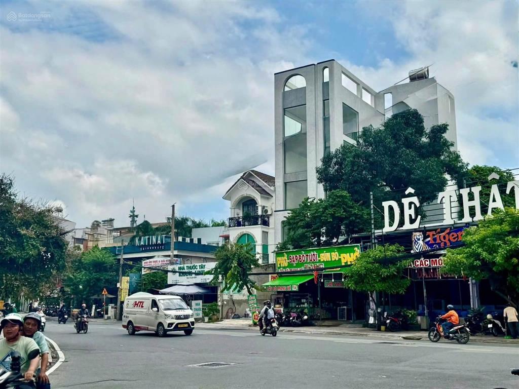 Chuyển nhượng quỹ đất 3.200m2. mt hậu giang. q6  quy hoạch xd. 25 tầng  giá 320 tỷ