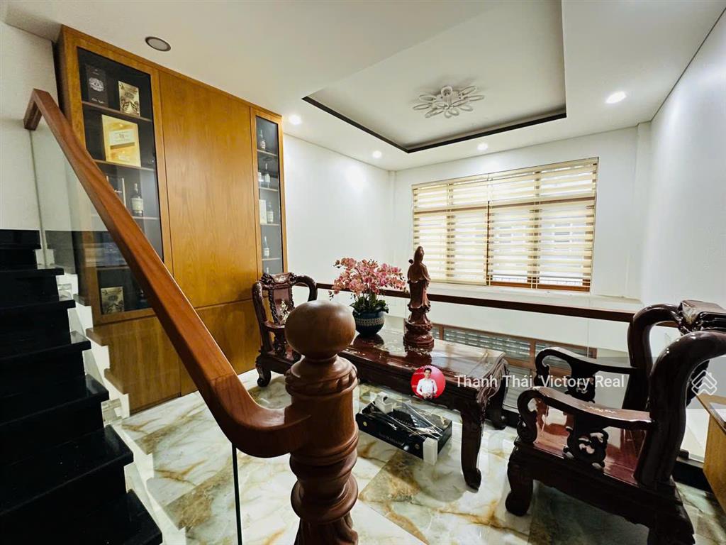 Bán nhà hẻm nguyễn hồng đào. khu bàu cát, 5 tầng nhà mới, dt 4 x 16.5m (65m2)  9.5 tỷ tl
