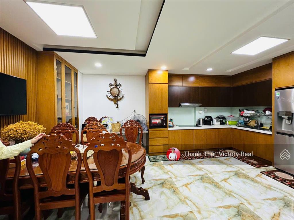 Bán nhà hẻm nguyễn hồng đào. khu bàu cát, 5 tầng nhà mới, dt 4 x 16.5m (65m2)  9.5 tỷ tl