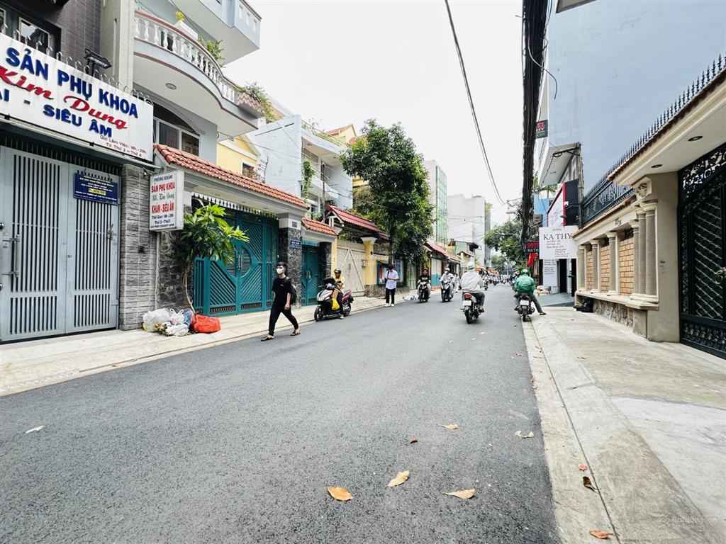 Vị trí kinh doanh sầm uất khu k300 nhà 3 lầu mới đẹp  ngay nhà ga t3  11.9 tỷ tl
