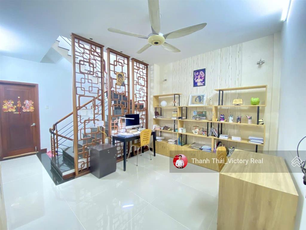 Bán nhà ngay vòng xoay nguyễn trọng tuyển  bùi thị xuân  dt 4 x 20m cn 80m2 2 lầu