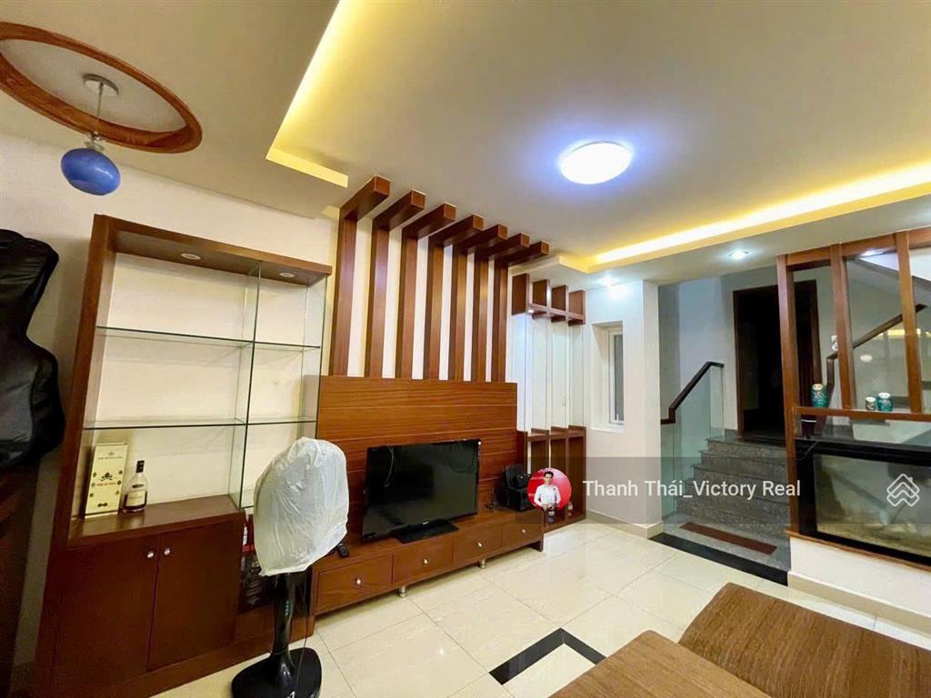 Bán nhà cmt8, gần cv lê thị riêng, 4 tầng mới, full nội thất, dt 3.8 x 14,5m (cn 54m2)7 tỷ 390 tl