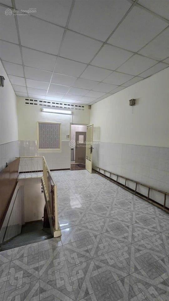 Bán nhà huỳnh văn bánh, phú nhuận có gpxd 5 lầu, xe hơi đậu trước nhà  giá 10,6 tỷ tl