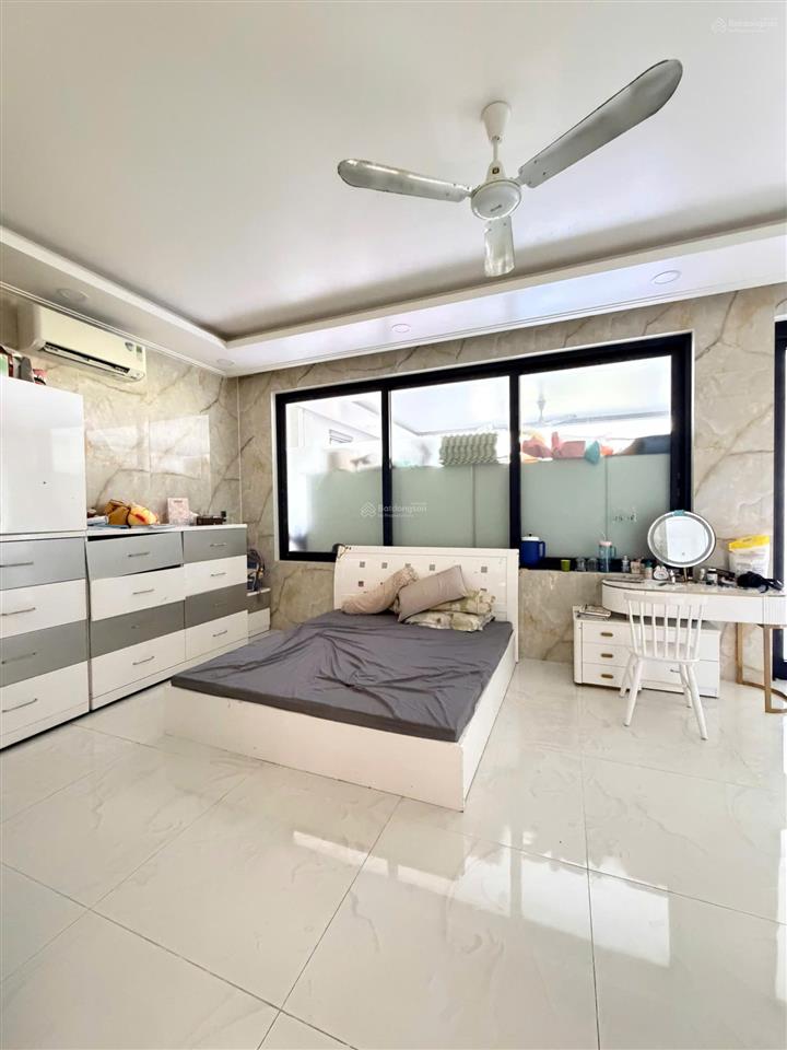 Bán biệt thự đẹp mặt tiền quốc lộ 50 trung tâm cần đước, long an (710m2)  25 tỷ tl