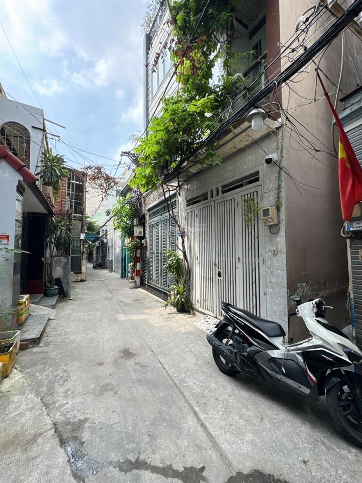 Bán nhà lạc long quân giá chỉ 3,3 tỷ thương lượng!