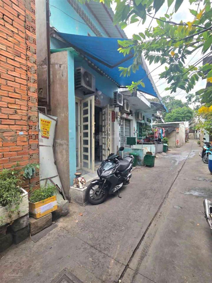 Ngộp ngân hàng cần bán rẻ nhà phố 4.2 x 13m hòa bình quận 11 tp.hcm