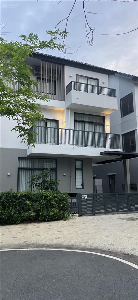 Bán biệt thự đường lớn tại khu đô thị id junction, 11,2 tỷ, 127m2