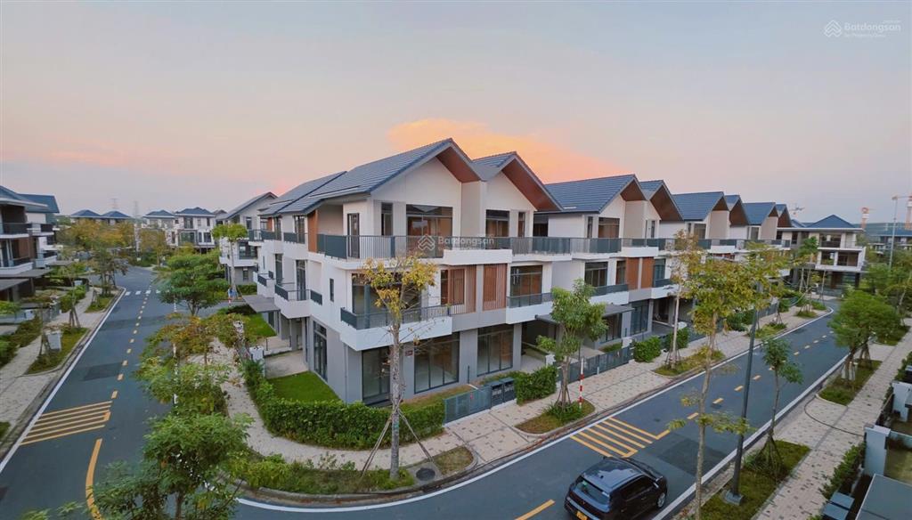Bán biệt thự khu đô thị id junction, 7,2 tỷ, 105m2, giá tốt nhất zone 2
