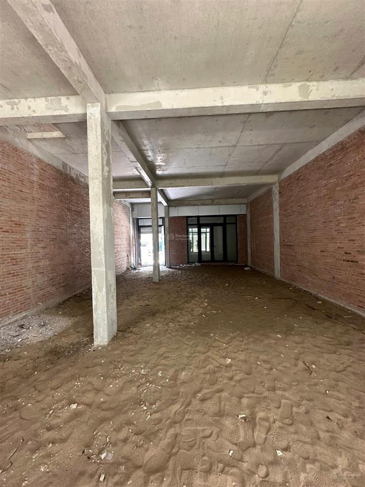 Chính chủ gửi bán nhà phố vinhomes grand park 126m2 mahattan ngay chợ đêm giá hời thị trường