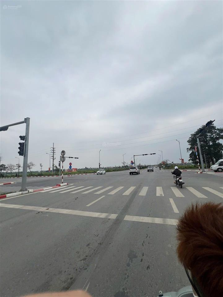 Cần bán gấp cắt lỗ sâu lô 180m tái định cư tiên dược sóc sơn