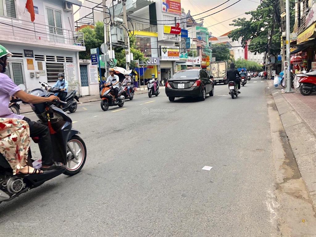 Hàng hiếm! giá 32 tỷ mặt tiền bàu cát 9x36m (300m2) nhà 2 lầu đang cho thuê 100 tr/th. vị trí đẹp