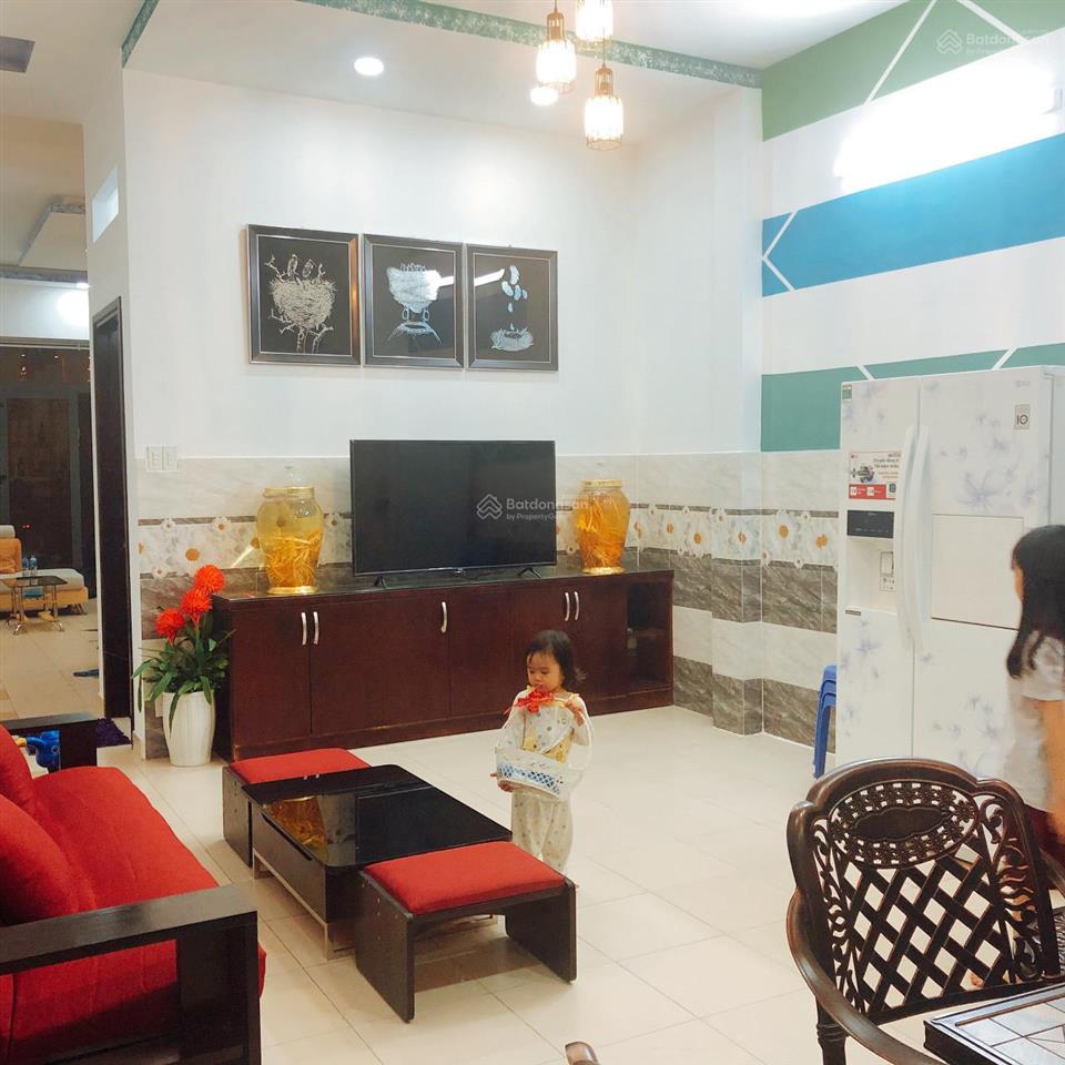Giá 23.5 tỷ 6.5x15m nhà 3 lầu mặt tiền sân bay khu cửu long, lam sơn. phù hợp vp, kd hoặc mua ở