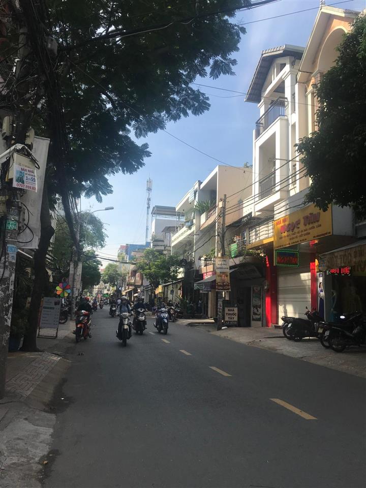 Hot! nhà mặt tiền 1 lầu dt 350m2 odt sổ vuông đẹp vị trí sát ngay aeon. phù hợp làm cty, ks, chdv