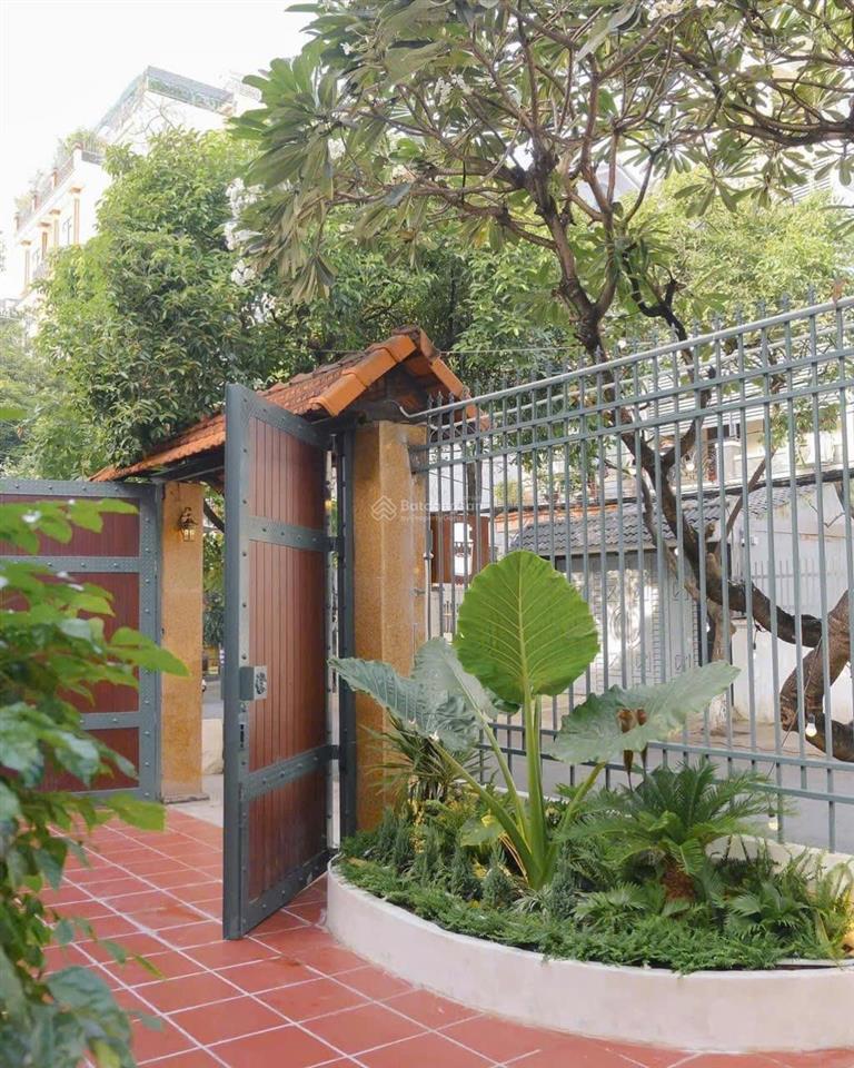 Chính chủ cho thuê hoặc bán nhà mặt tiền 2 lầu số 50 đường ngô bệ, dt 12x25m nở hậu l 20m (350m2)