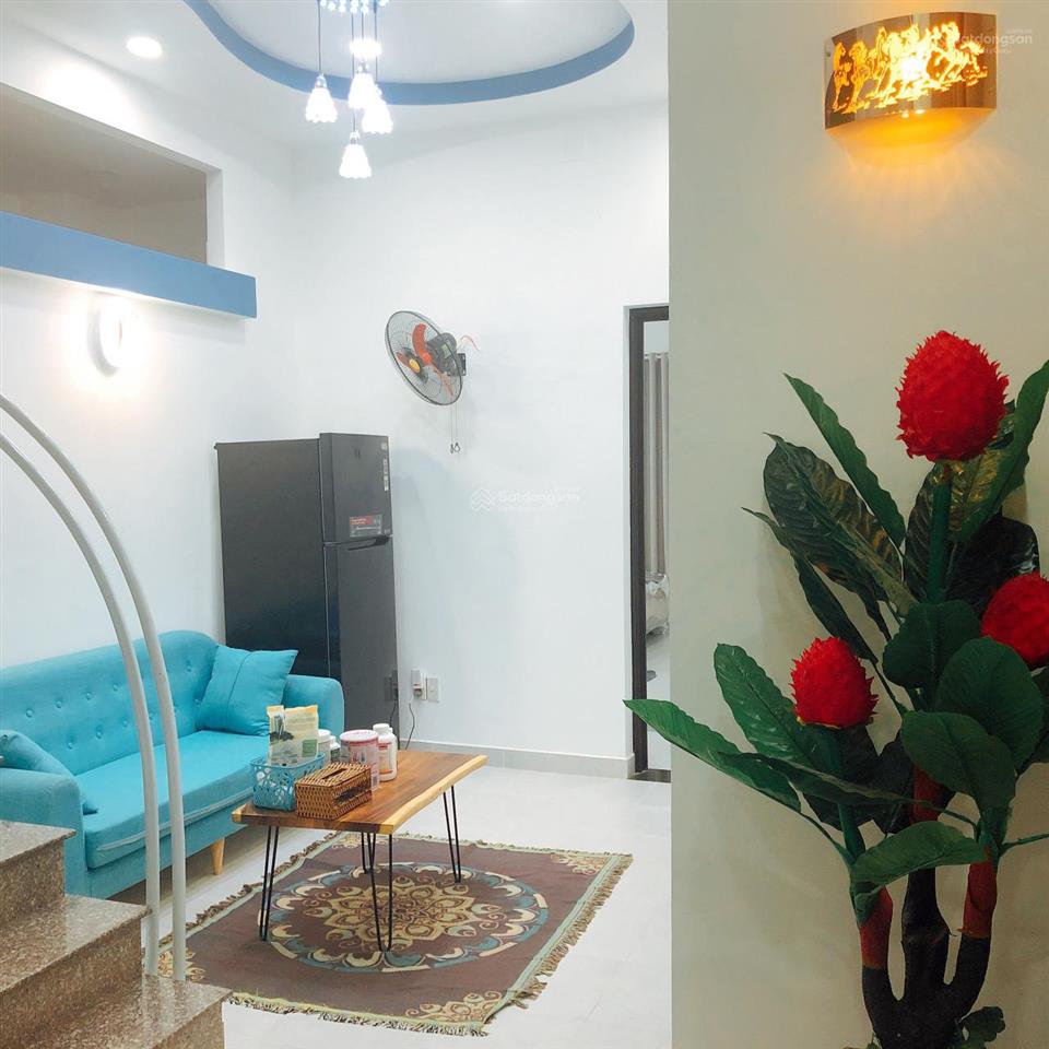Nhà 3 tấm  6x23m vuông đẹp ngay mặt tiền nội bộ bàu cát 2, khu bàn cờ thông nhau, đường 8m rất đẹp
