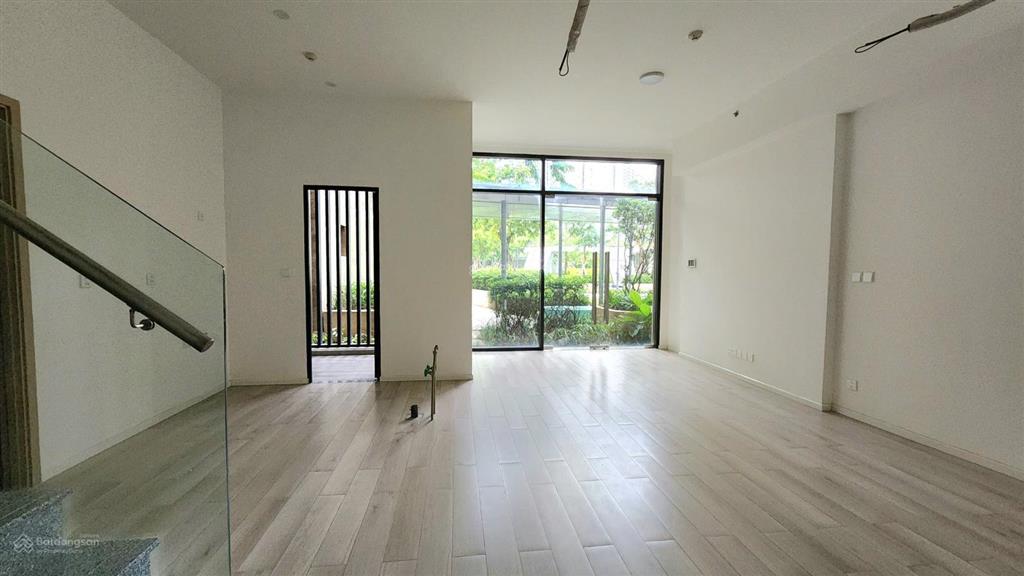 Gia đình có con nhỏ nên xem duplex sân vườn 113m² masteri centre point, giá 8 tỷ all in