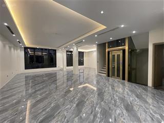Cho thuê biệt thự 500m2 sàn, 5 tầng thông sàn làm vp, thang máy mặt đường đại lộ 52m chỉ 50tr/tháng
