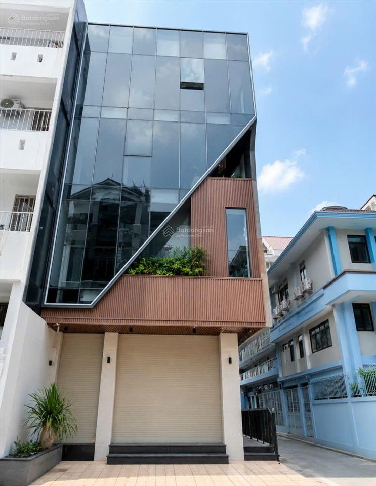Cho thuê nhà góc 2mt 250b nguyễn thái bình p.12 q.tân bình gần sát khu k300