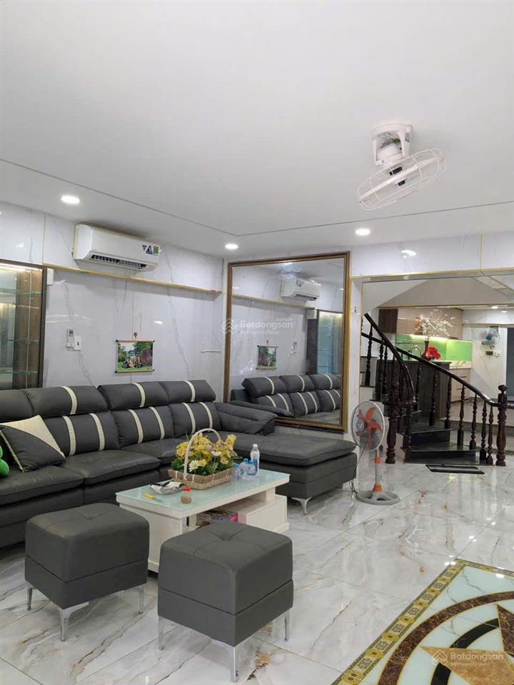 Cần cho thuê villa ngang 7m hxh 416/2a dương quảng hàm p.5 q.gò vấp