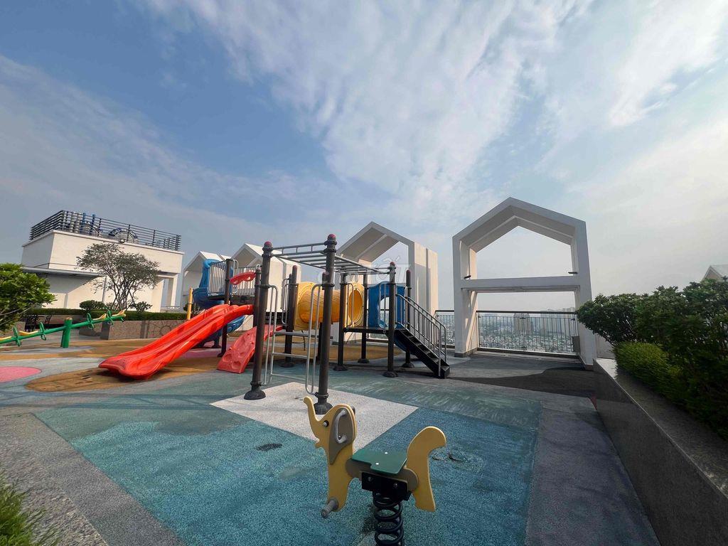 Bán căn view đẹp gần full nội thất 4.1 thương lượng