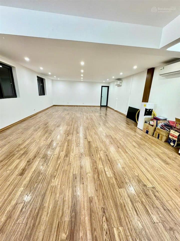 Cc cho thuê mặt bằng văn phòng mặt phố b8 cự lộc  108 nguyễn trãi, ô tô đỗ cửa, đi lại thuận tiền